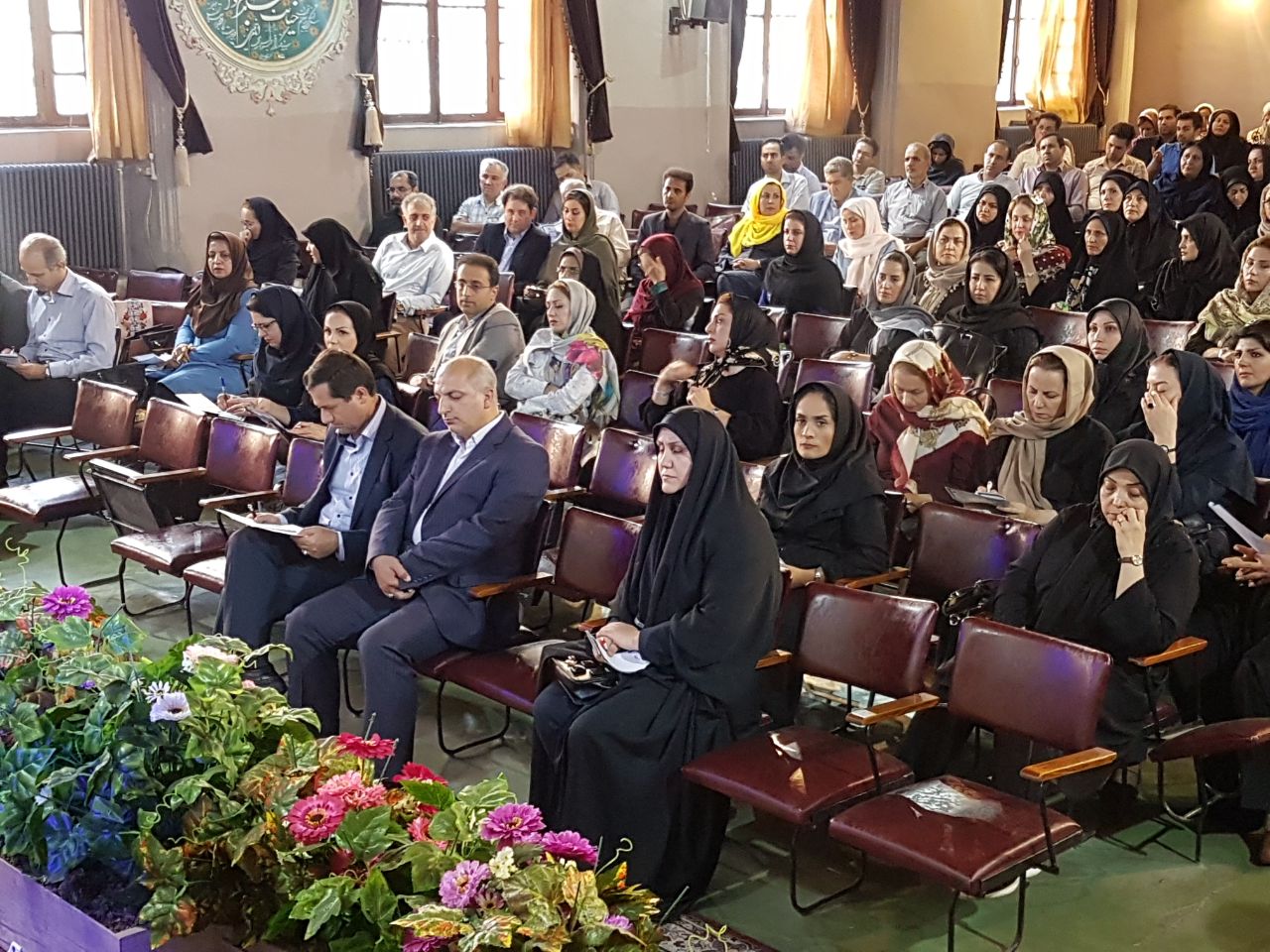 اولین مجمع عمومی انتخابات انجمن اولیاء و مربیان (دوره اول ) دبیرستان ماندگار البرز برگزار شد.