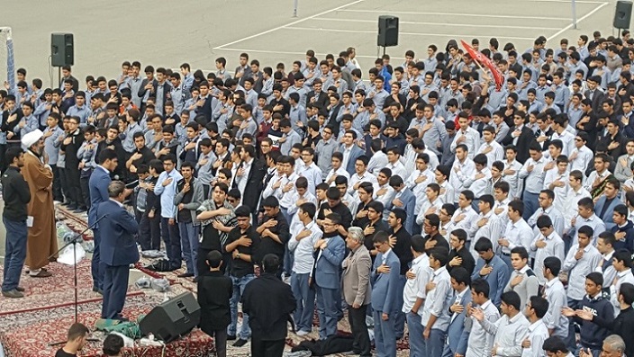 مراسم عزاداری اربعین حسینی با حضور پر شور دانش آموزان در دبیرستان ماندگار البرز