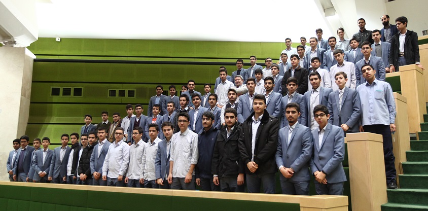 بازدید دانش آموزان دبیرستان ماندگار البرز از مجلس شورای اسلامی 