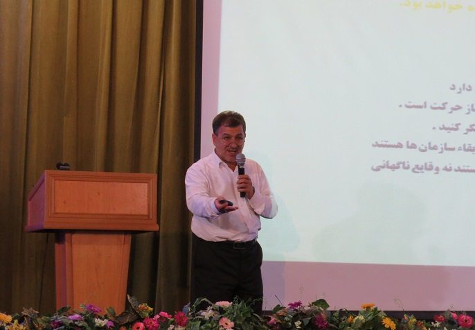شورای عمومی معلمان دبیرستان ماندگار البرز برگزار شد.