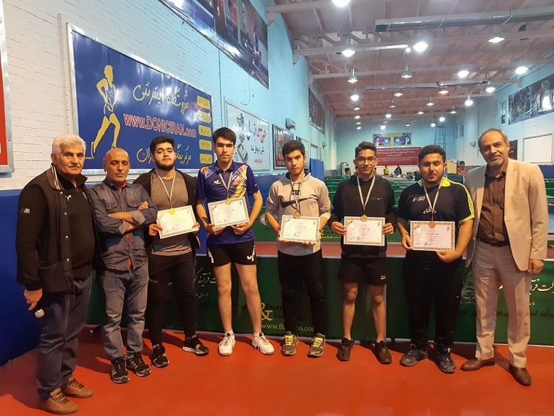 تیم پینگ پنگ دبیرستان ماندگار البرز (دوره دوم ) قهرمان مسابقات آموزش و پرورش منطقه 6 تهران شد.