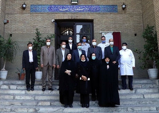 ناظران اجرای پروتکل های بهداشتی بازگشایی مدارس و برگزاری امتحانات نهایی از دبیرستان ماندگار البرز بازدید کردند.
