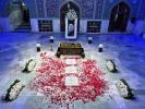 آیین تشیع و تدفین رهبر شهید در رواق دارالذکر حرم مطهر رضوی انجام شد.