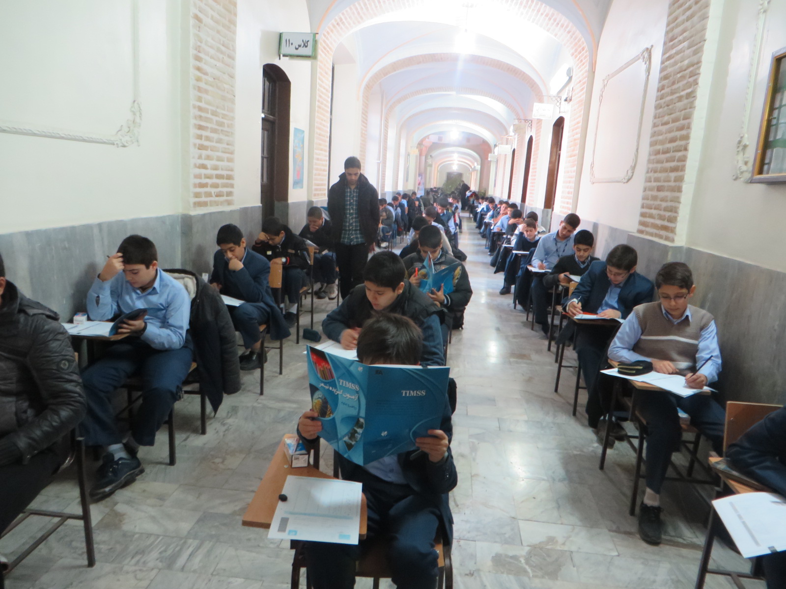 دانش آموزان دوره اول بخوانند